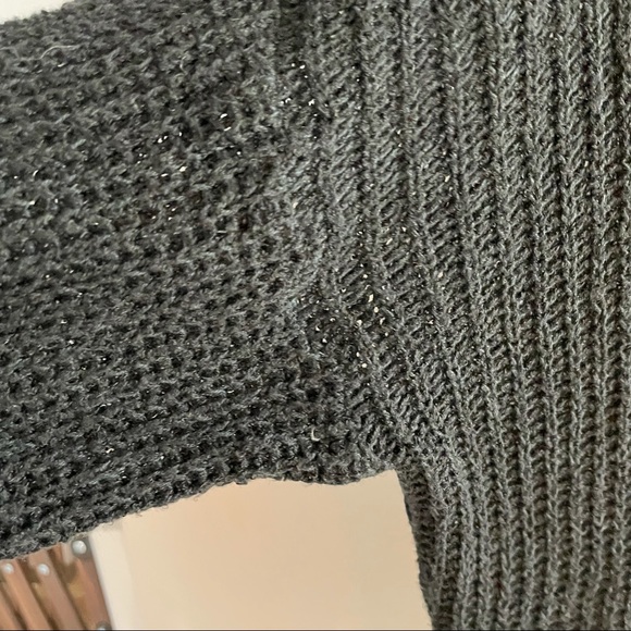 Brandy Melville Oversized Knit Sweater - Picture 3 of 9